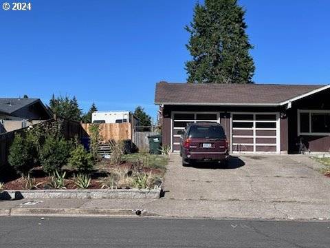 Eugene, OR 97404,927 TRAVIS AVE