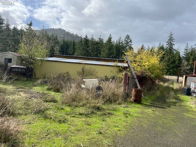 Sutherlin, OR 97479,819 Fir Grove