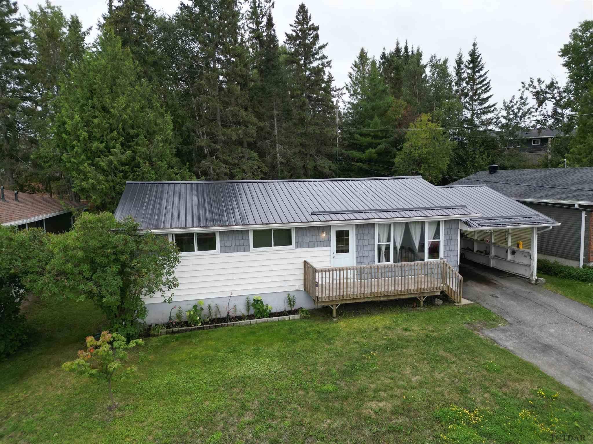 Temiskaming Shores, ON P0J 1P0,500 Agnes AVE