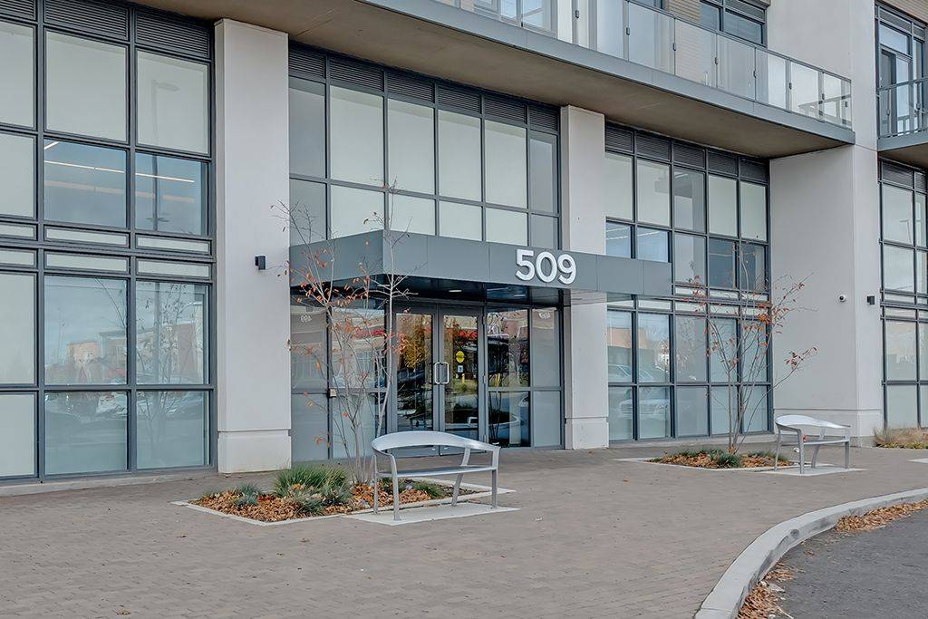 Oakville, ON L6M 4M2,509 Dundas ST W #415