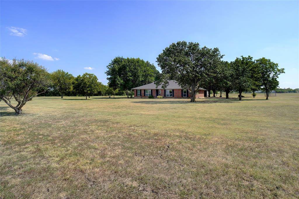 Sanger, TX 76266,5733 Nance Road