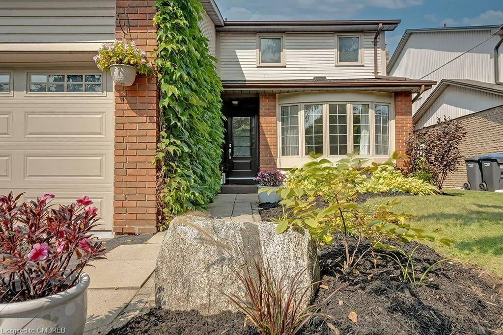 Mississauga, ON L5L 1P8,3532 PITCH PINE CRES