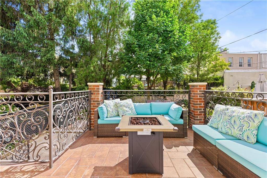 Brooklyn, NY 11209,552 77th ST