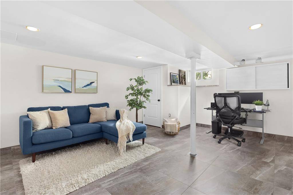 Brooklyn, NY 11209,552 77th ST