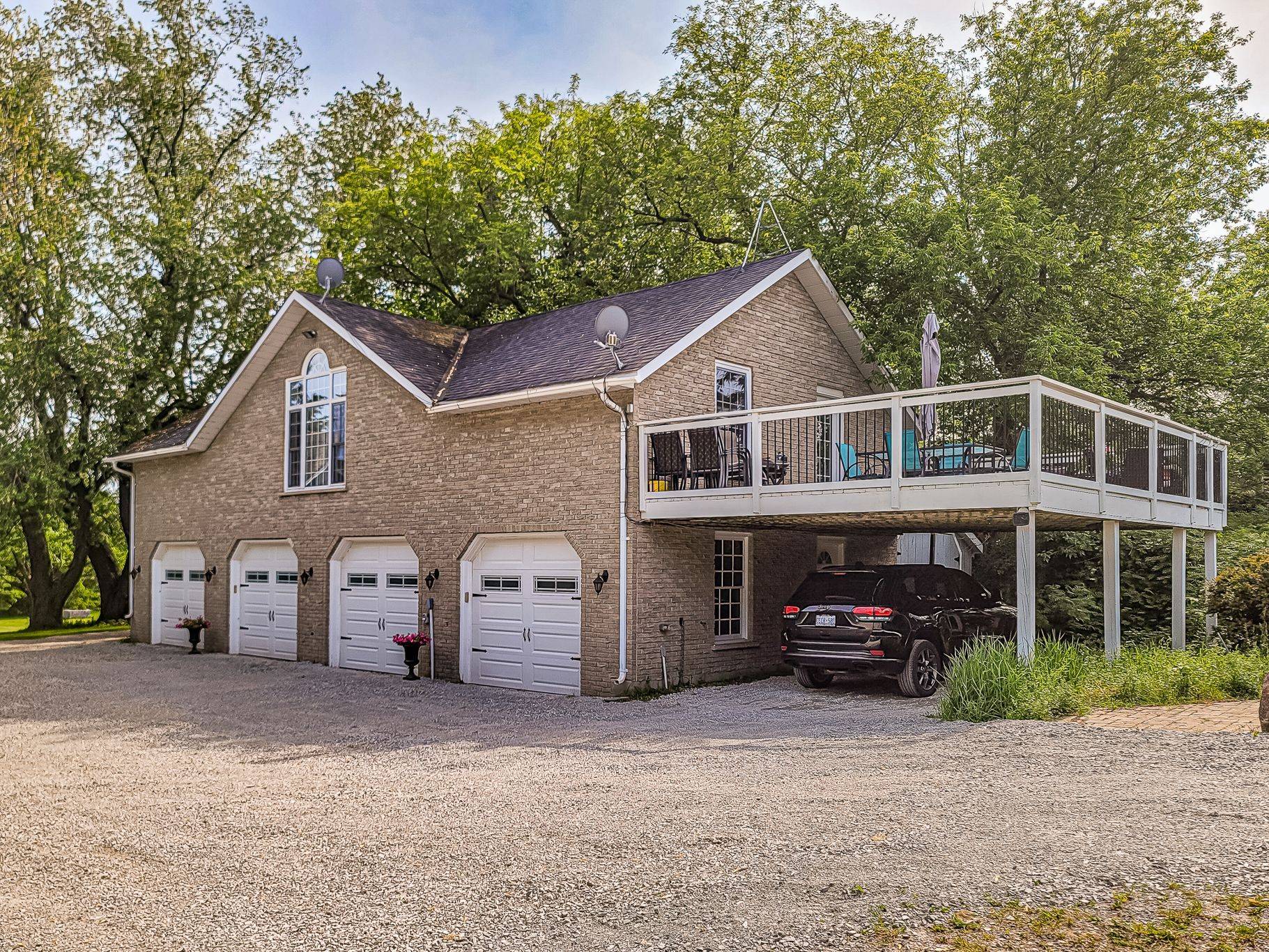 East Gwillimbury, ON L0G 1M0,19940 Mccowan RD