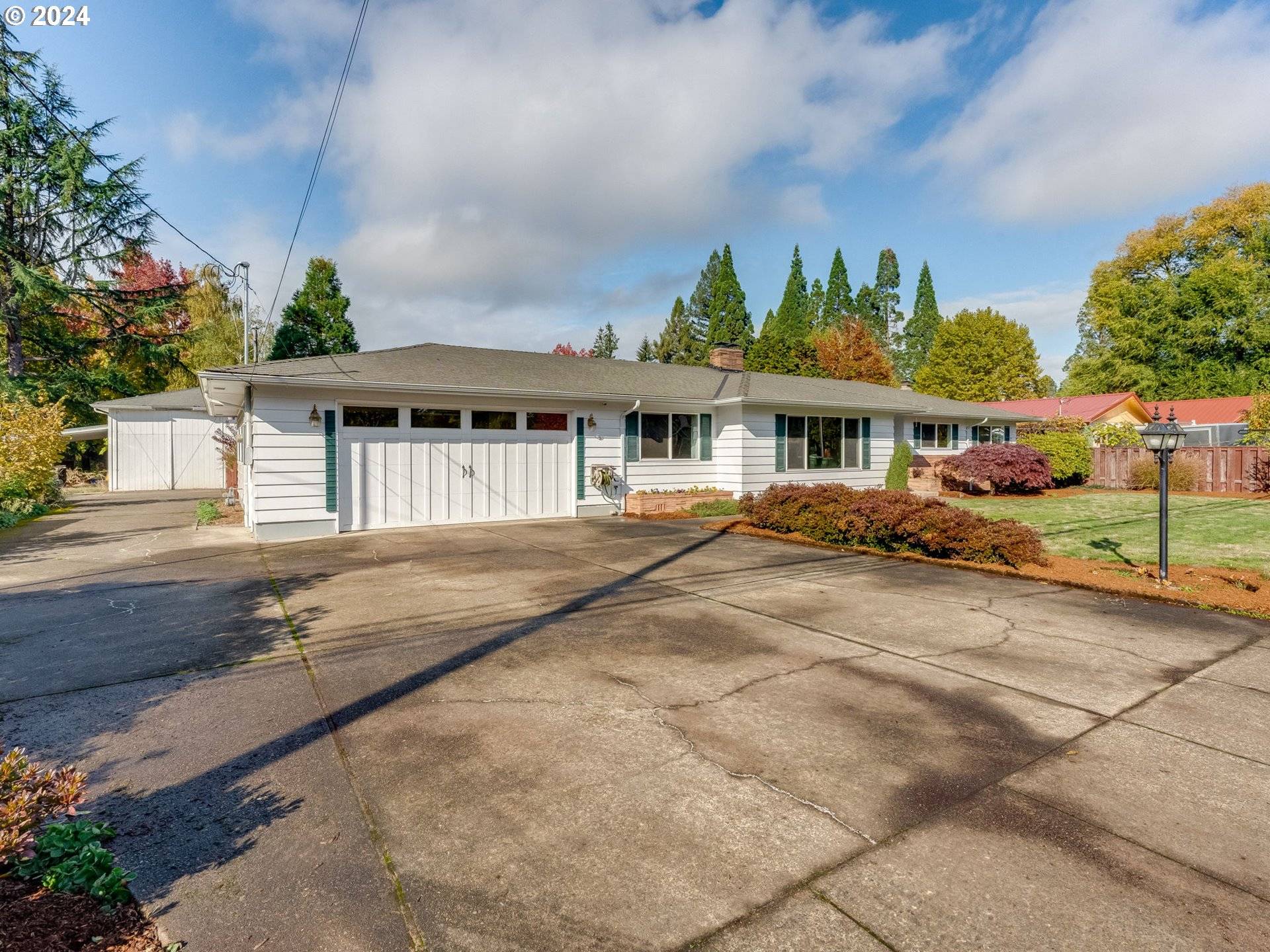 Newberg, OR 97132,701 S DAYTON AVE