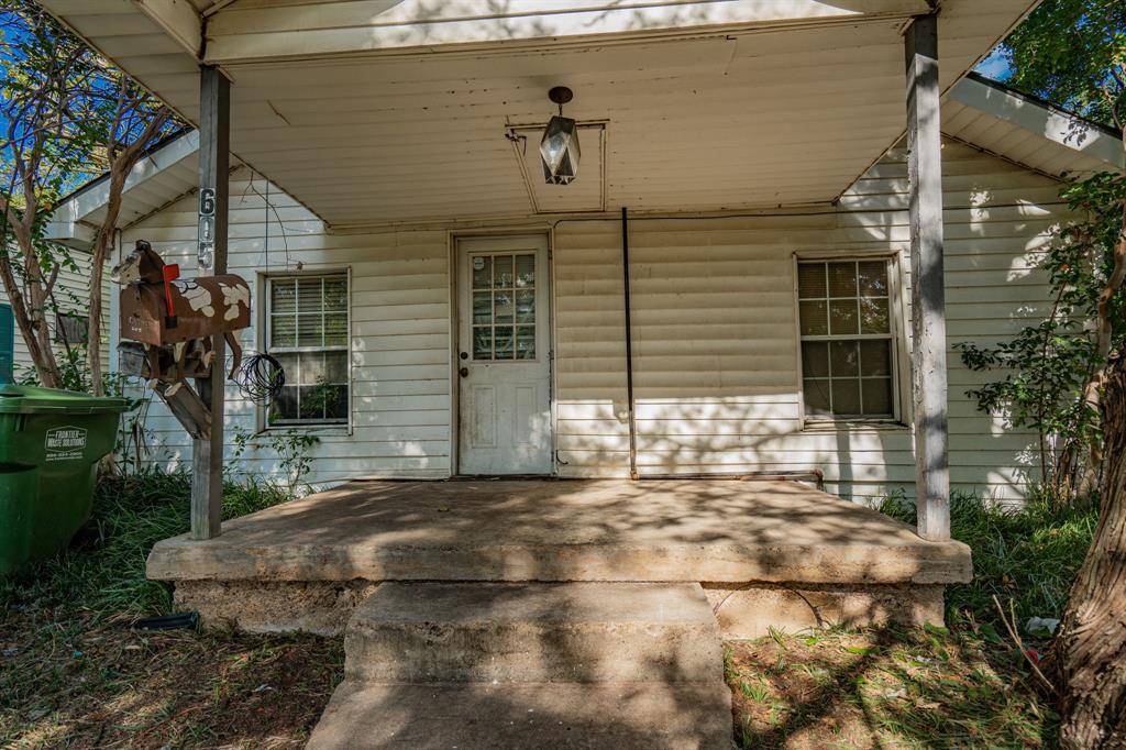 Seagoville, TX 75159,605 Flower Street