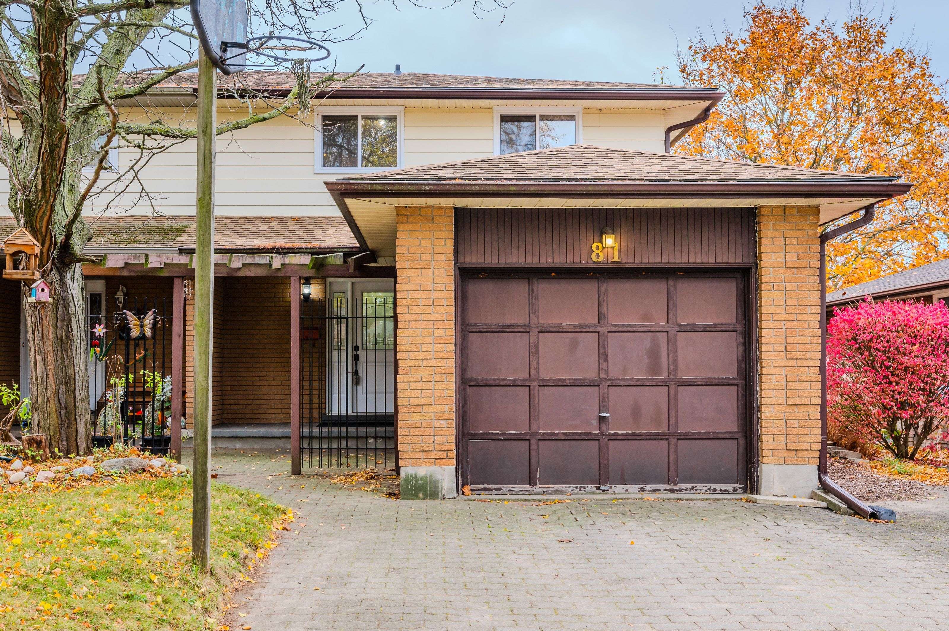 Kitchener, ON N2M 2G6,81 Dalegrove DR