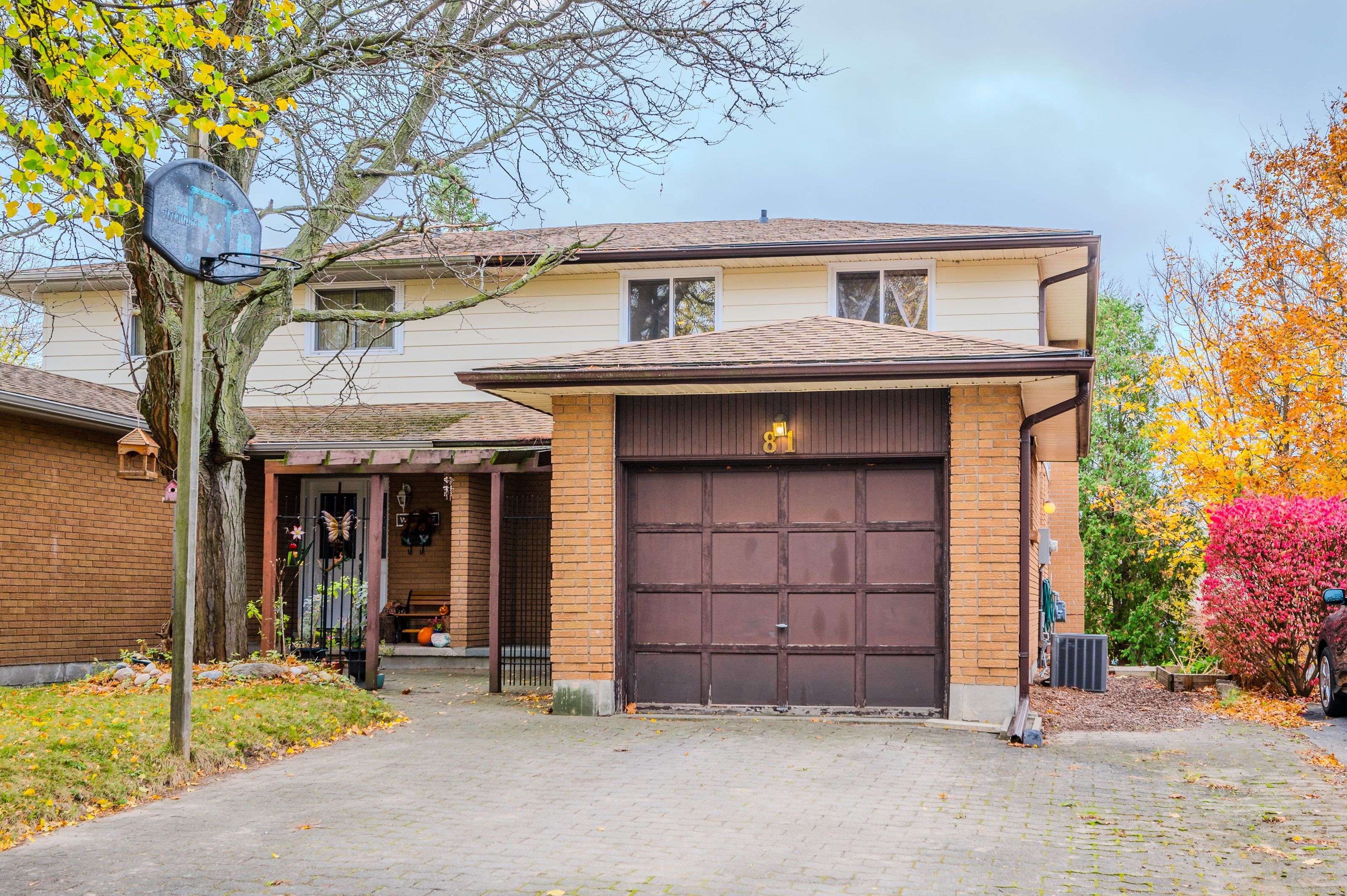 Kitchener, ON N2M 2G6,81 Dalegrove DR