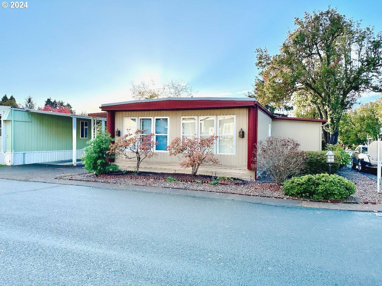 Eugene, OR 97402,1800 LAKEWOOD CT #57