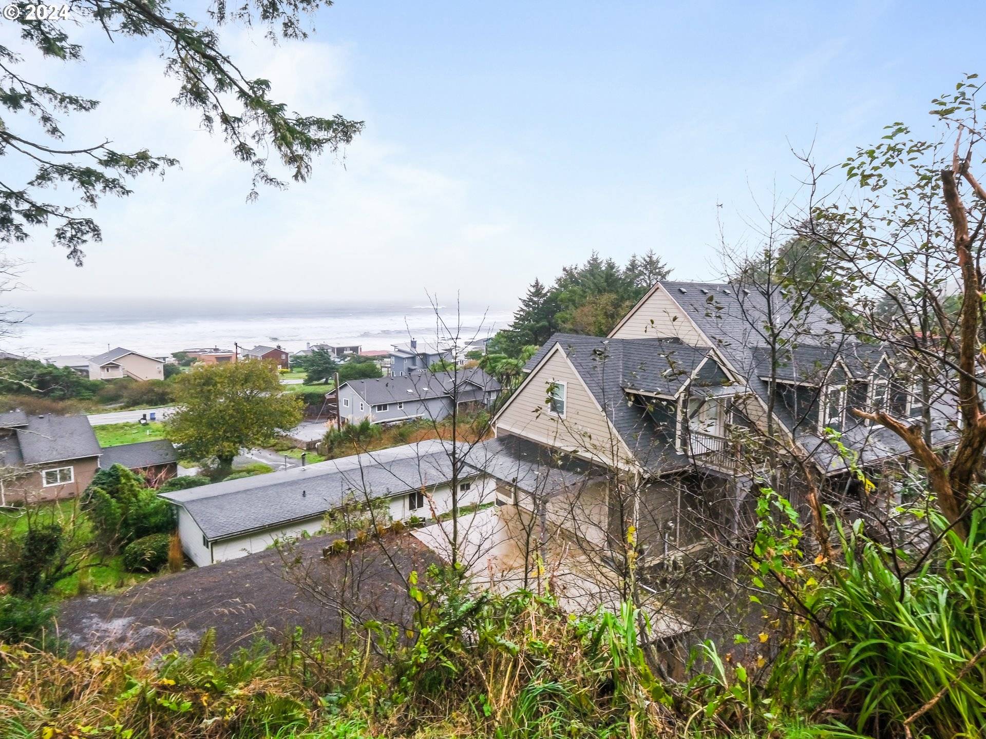 Yachats, OR 97498,86 CRESTVIEW DR