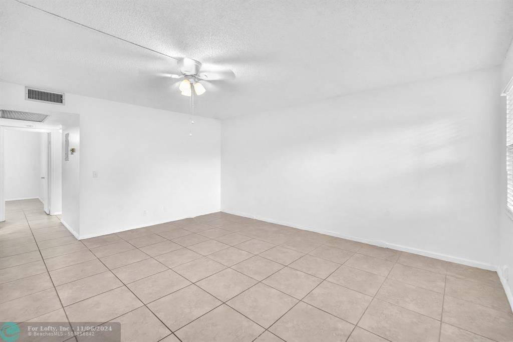 Pembroke Pines, FL 33027,13475 SW 9th St  #105