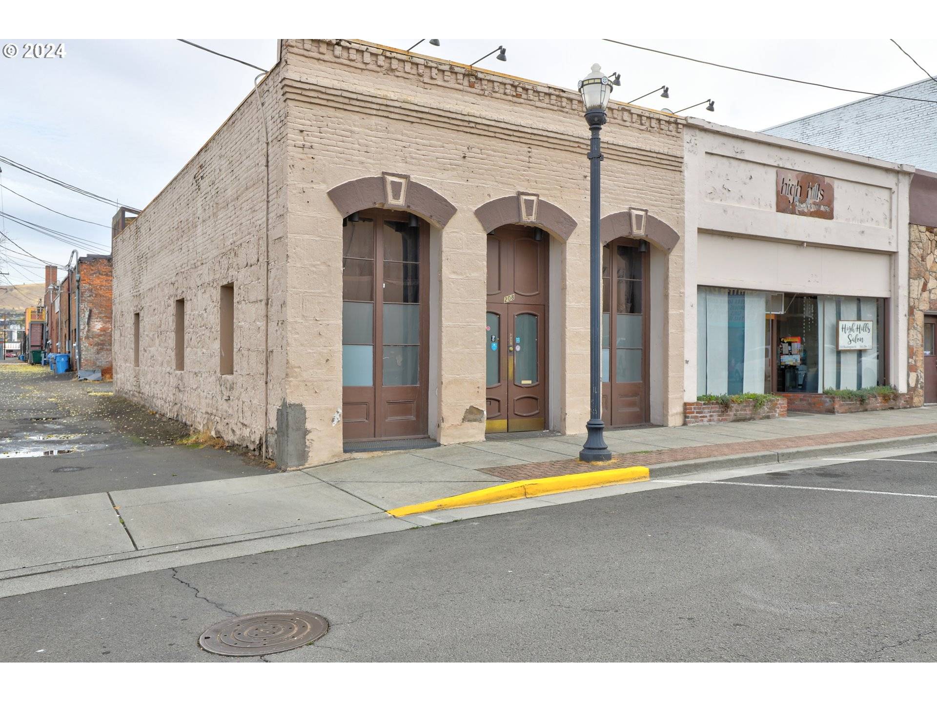 The Dalles, OR 97058,208 WASHINGTON ST