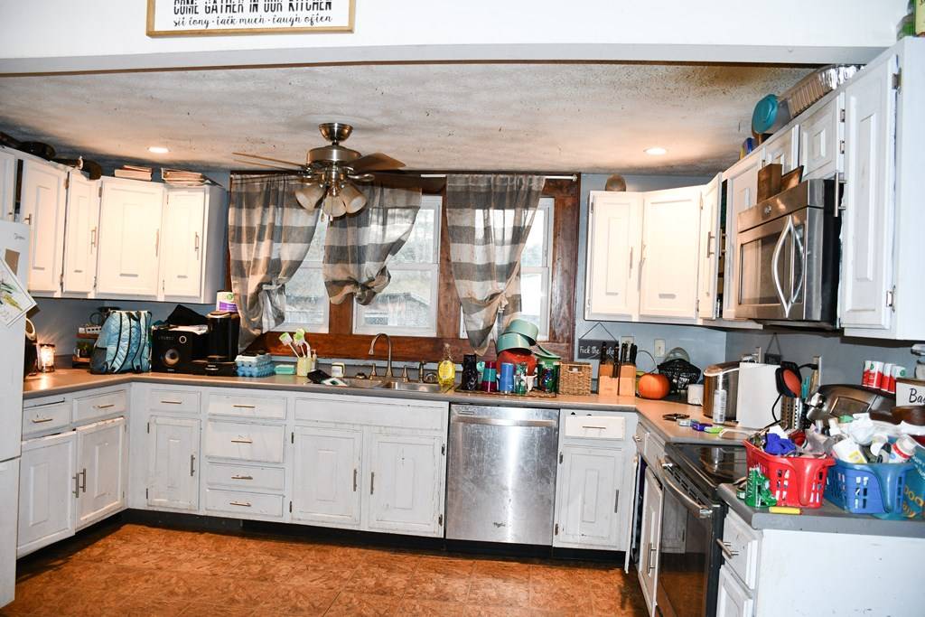 North Tazewell, VA 24630,182 Gamebird Avenue