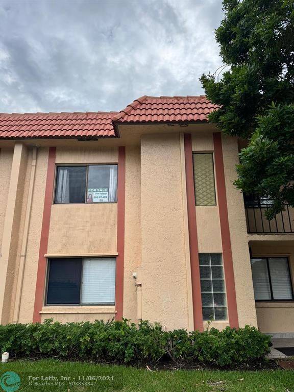 Weston, FL 33326,182 Lakeview Dr  #204