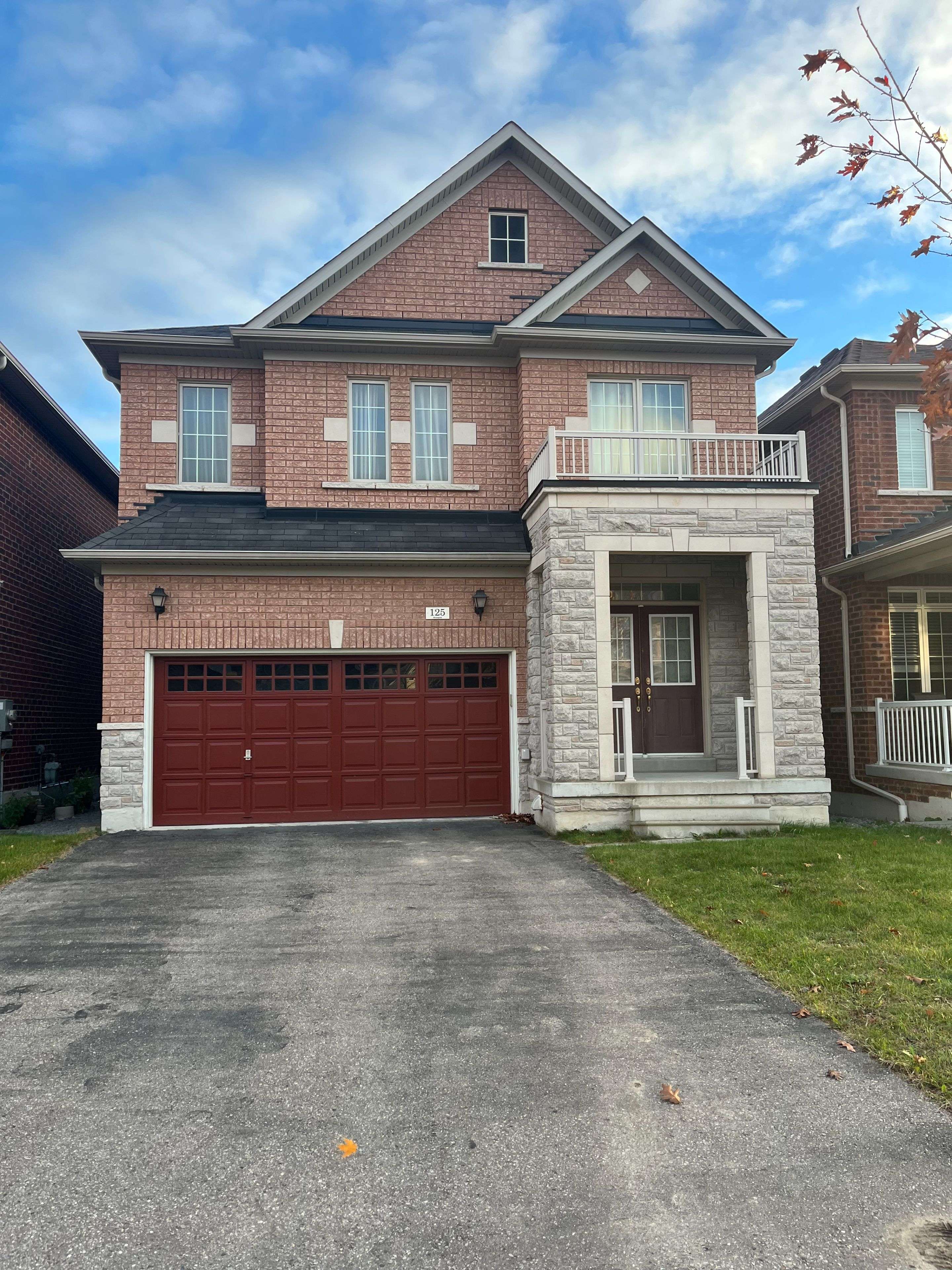 Whitchurch-stouffville, ON L4A 0X6,125 Vera Lynn CRES