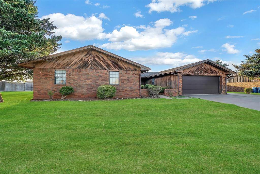 Cordell, OK 73632,128 W Quail Drive