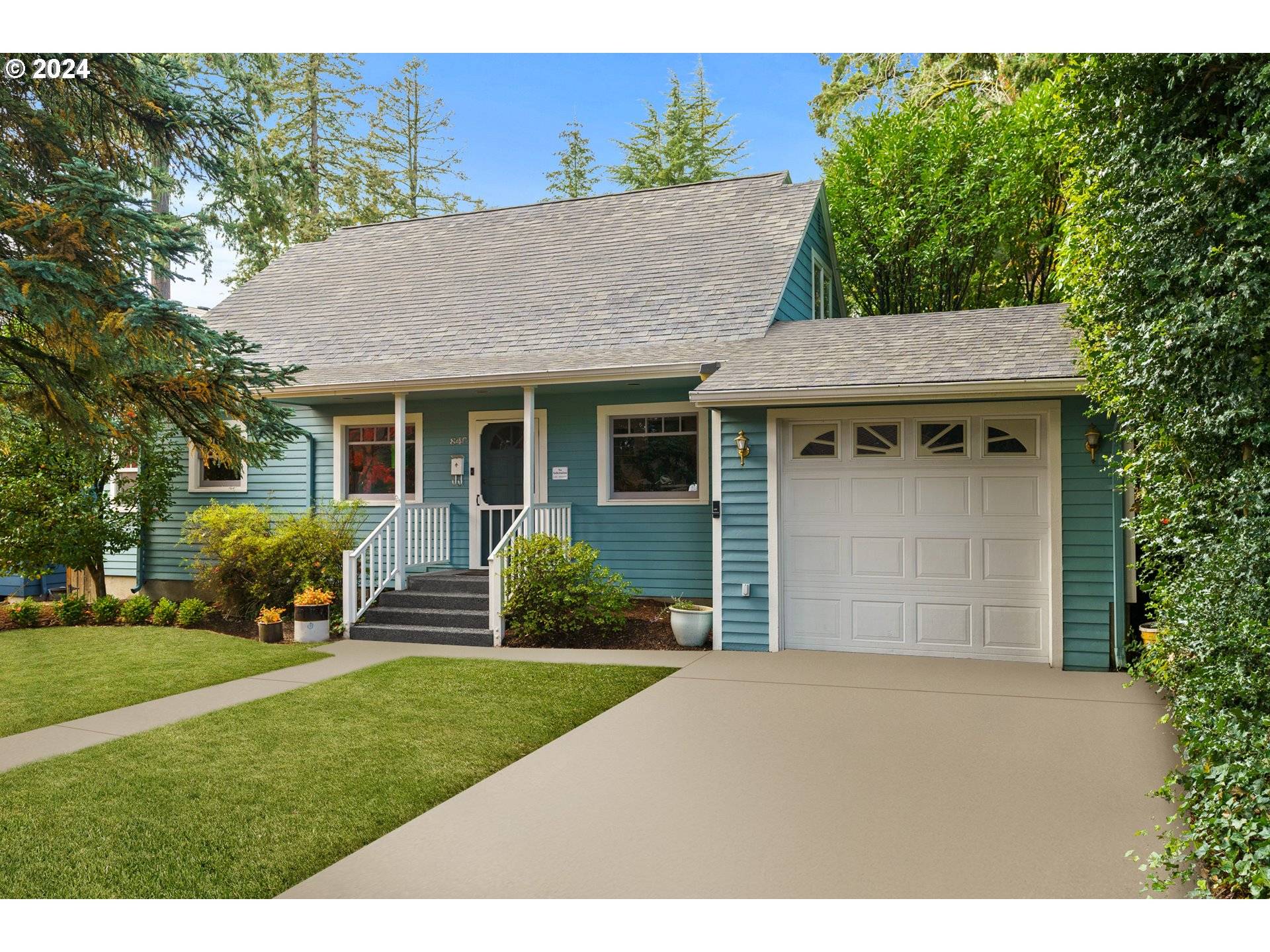 Lake Oswego, OR 97034,840 8TH ST