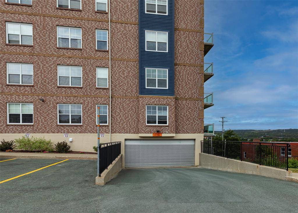 St. John`s, NL A1C 6N3,47 MARGARETS Place #206