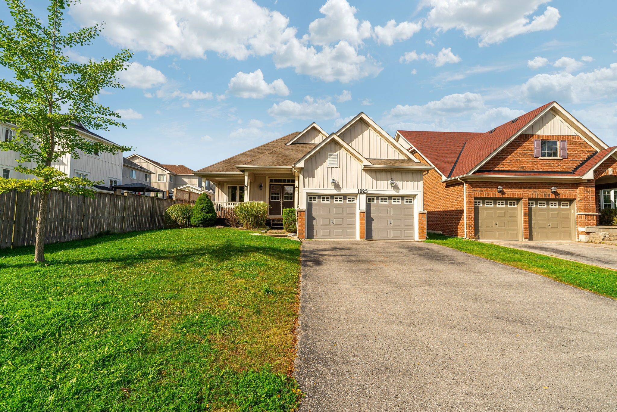 Oshawa, ON L1K 2W3,1025 Trail Valley DR