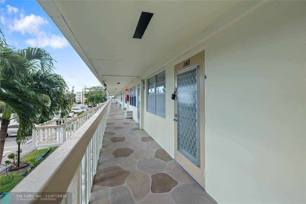 Deerfield Beach, FL 33442,160 WESTBURY I  #160