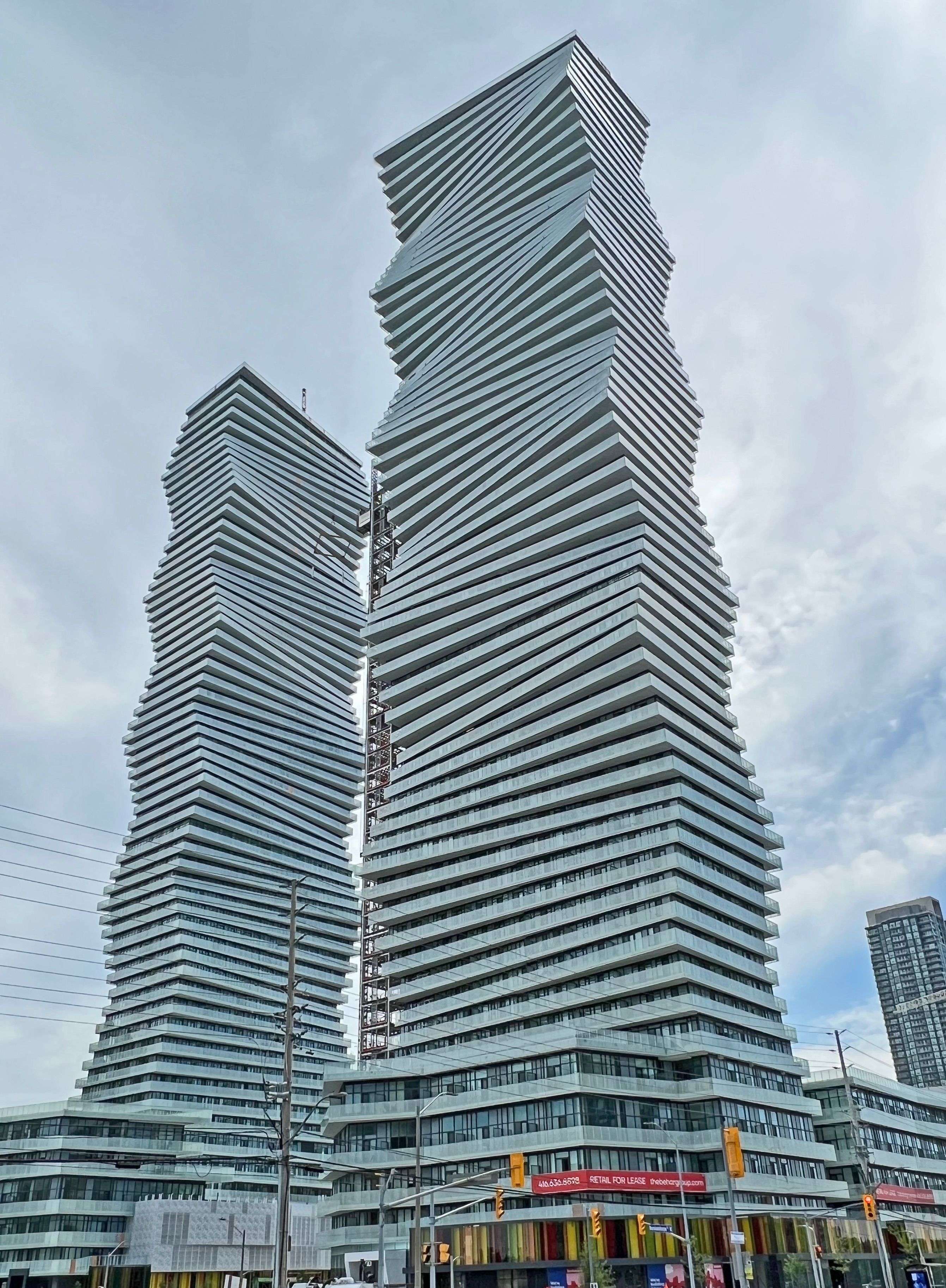 Mississauga, ON L5B 0M3,3900 Confederation Pkwy #1213