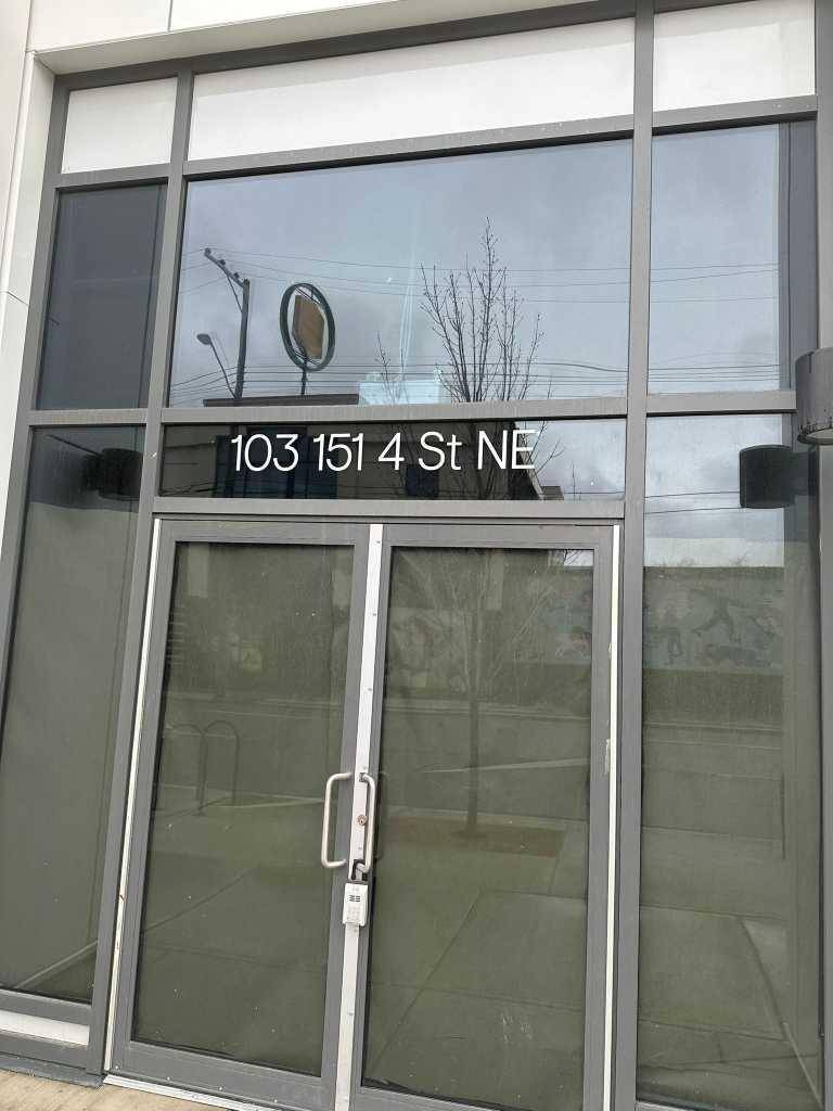 Calgary, AB T2E 8K3,151 4 ST NE #103