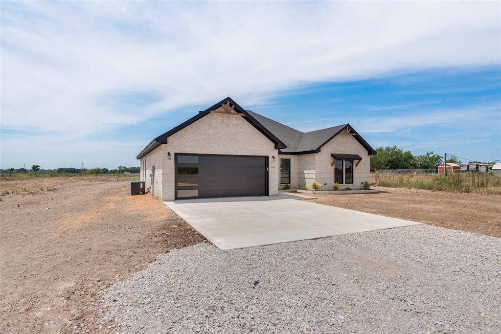 Terrell, TX 75161,9776 Bobwhite Lane