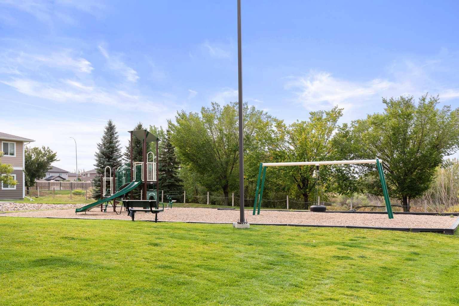 Medicine Hat, AB T1B0M5,138 Southlands Pointe Southeast