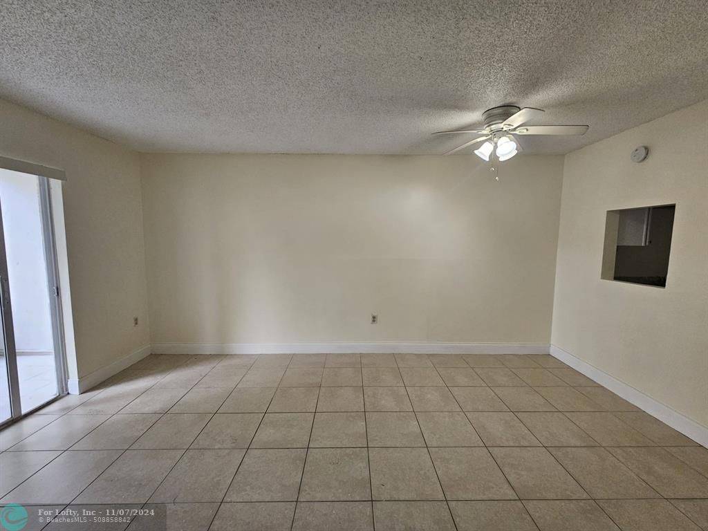 Pompano Beach, FL 33064,4334 NW 9th Ave  #9-1B