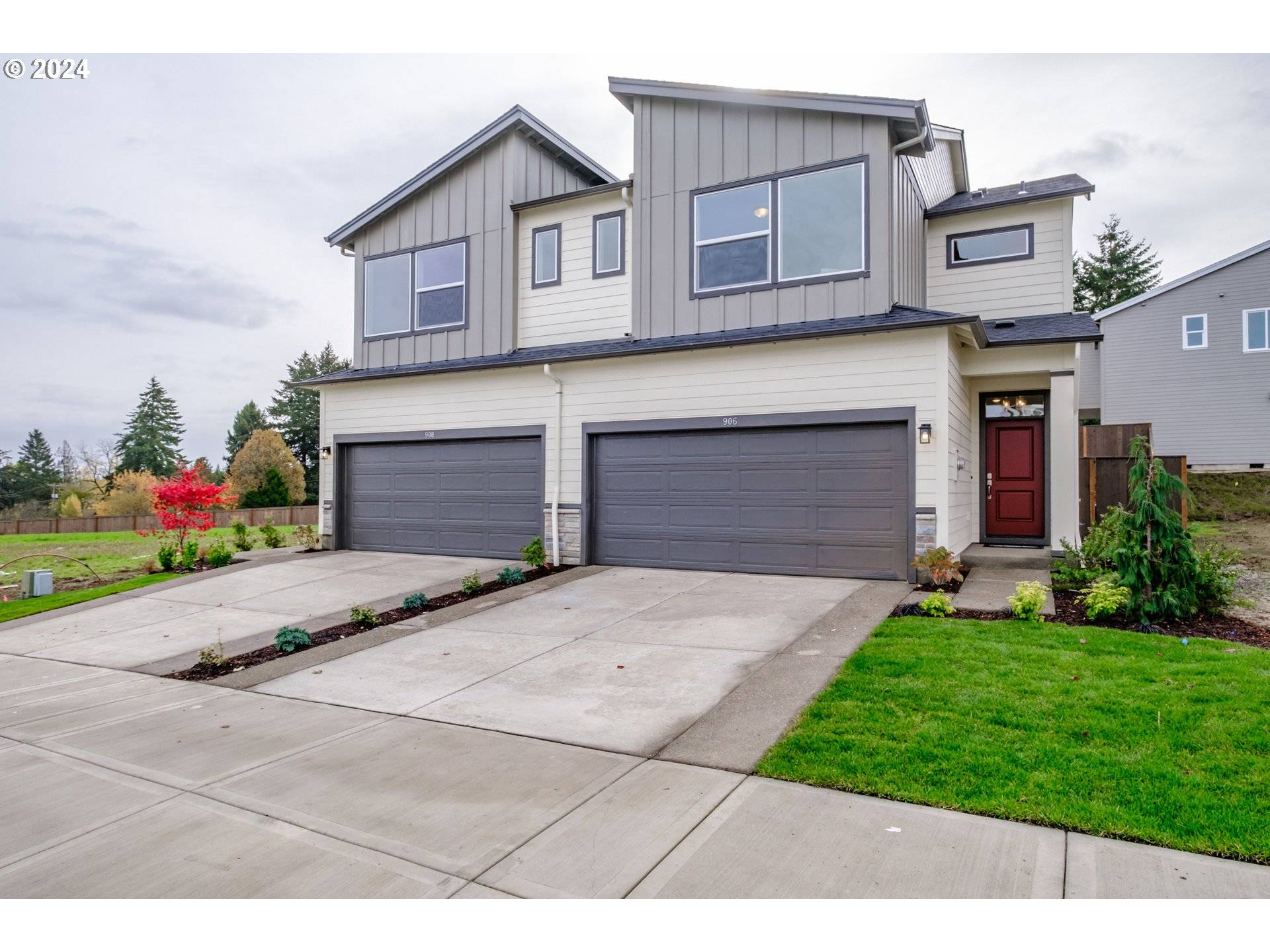 Forest Grove, OR 97116,906 Rosebud CT