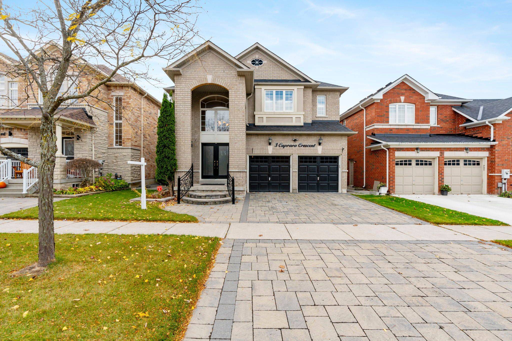 Markham, ON L6B 0B7,3 Caprara CRES