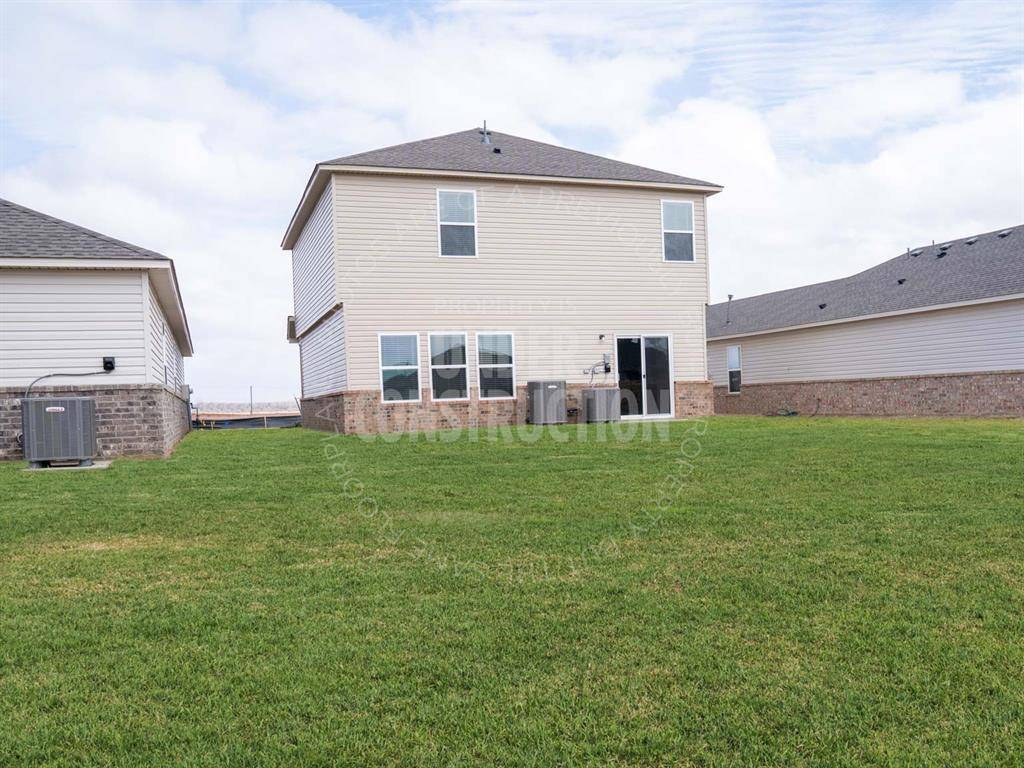 Yukon, OK 73099,9517 Gray Wolf Lane