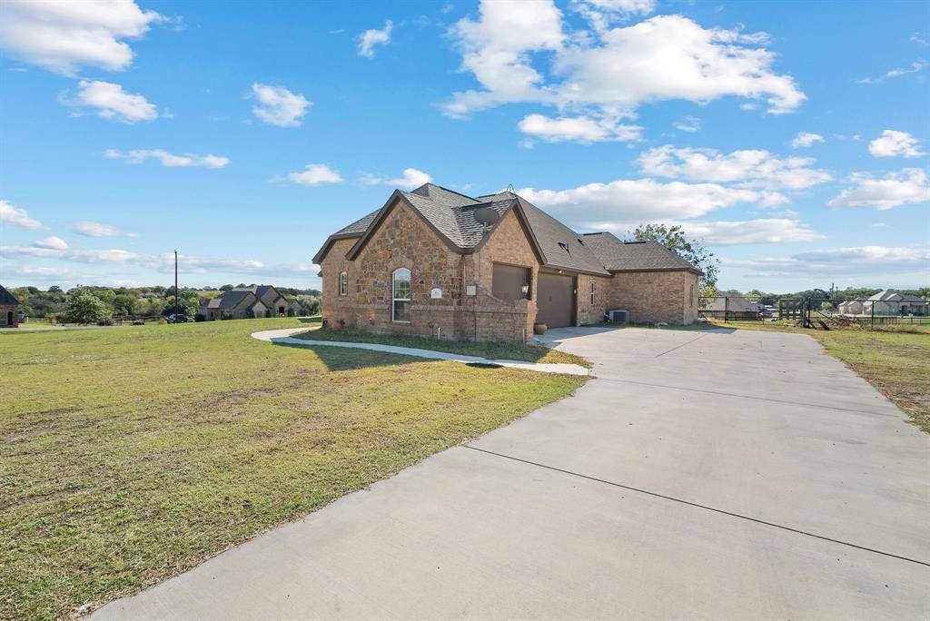 Springtown, TX 76082,301 Spring View Court