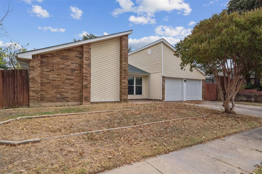 Bedford, TX 76021,3200 Emerald Street