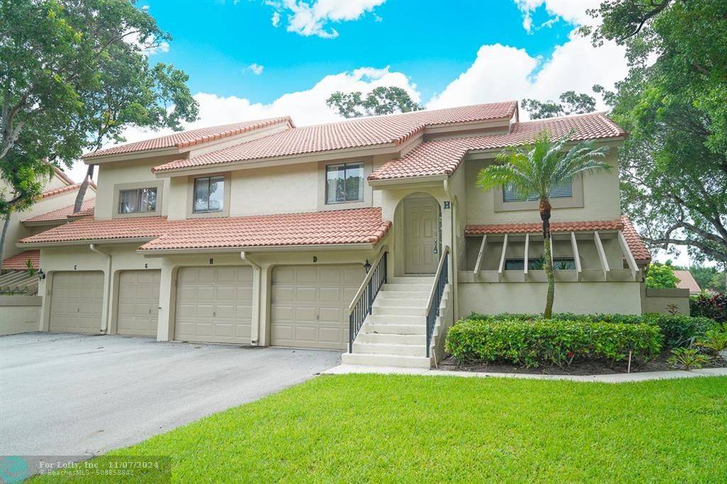 Boca Raton, FL 33486,5591 Coach House Circle  #H