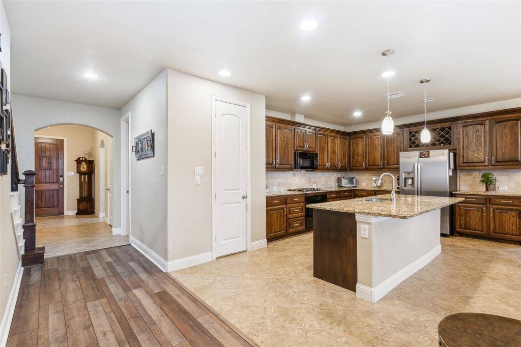 Aledo, TX 76008,332 Parkview Drive