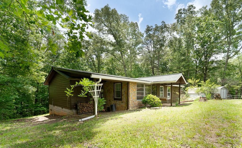 Murphy, NC 28906,106 Smith Lane