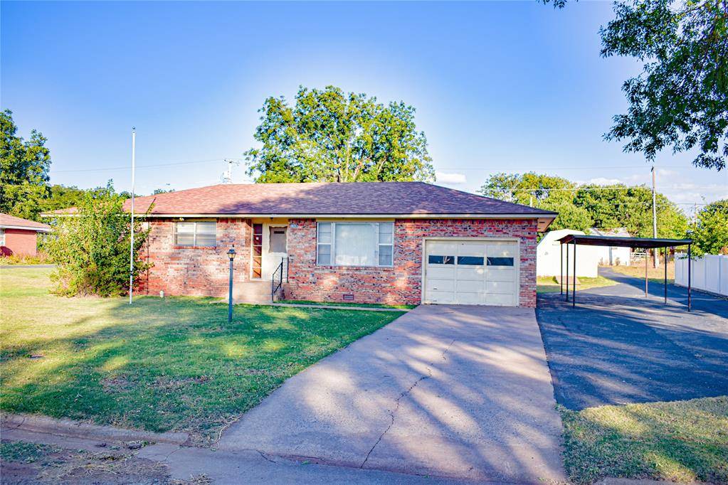 Sayre, OK 73662,1308 N 5th Street