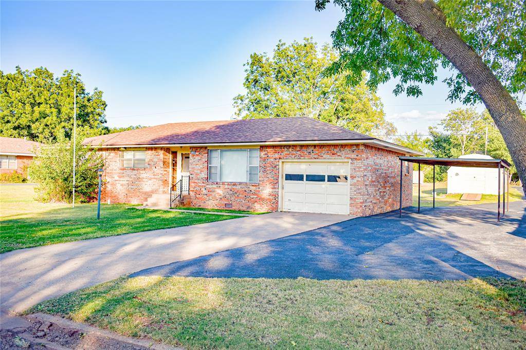 Sayre, OK 73662,1308 N 5th Street