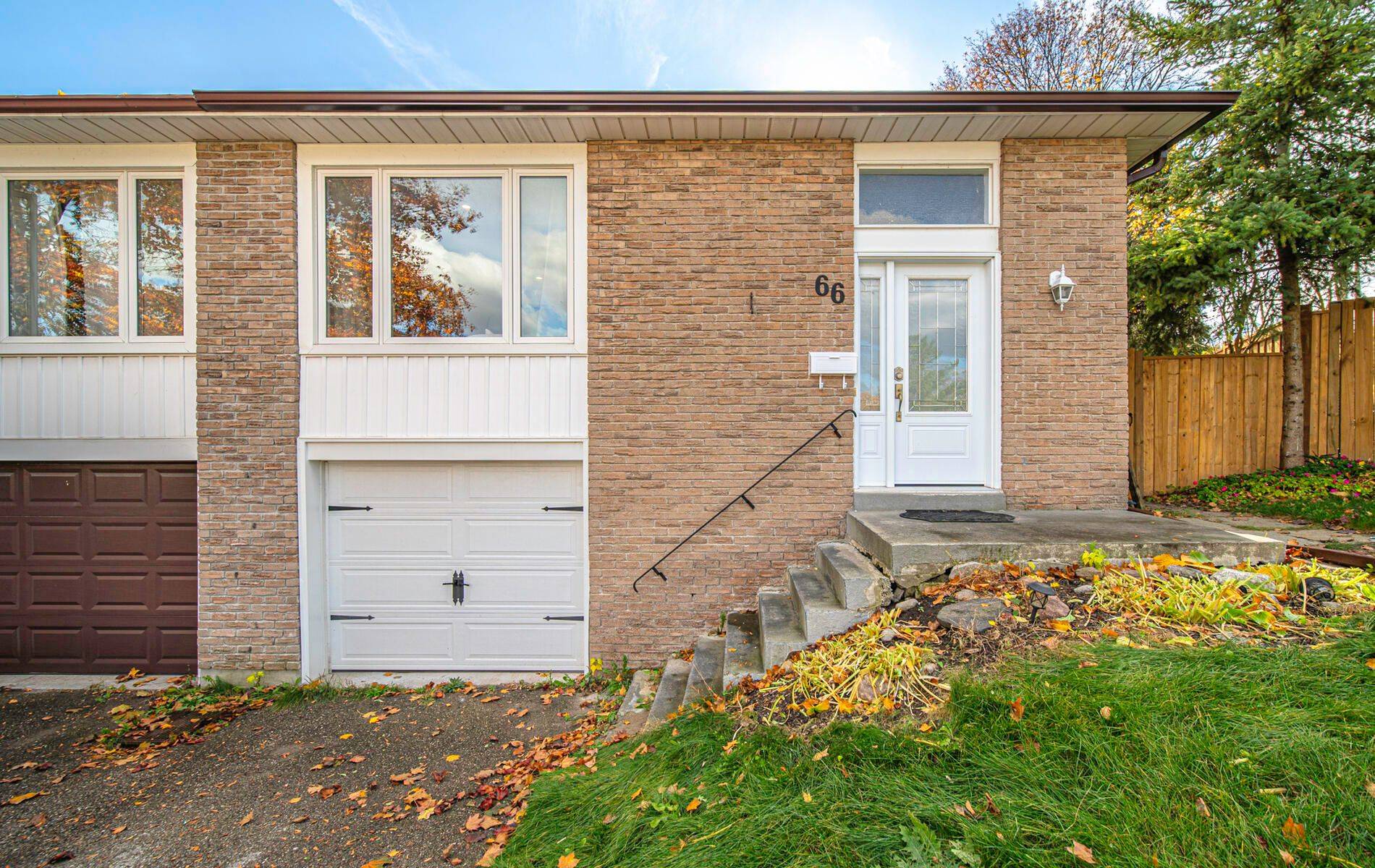 Clarington, ON L1C 3W8,66 Doreen CRES