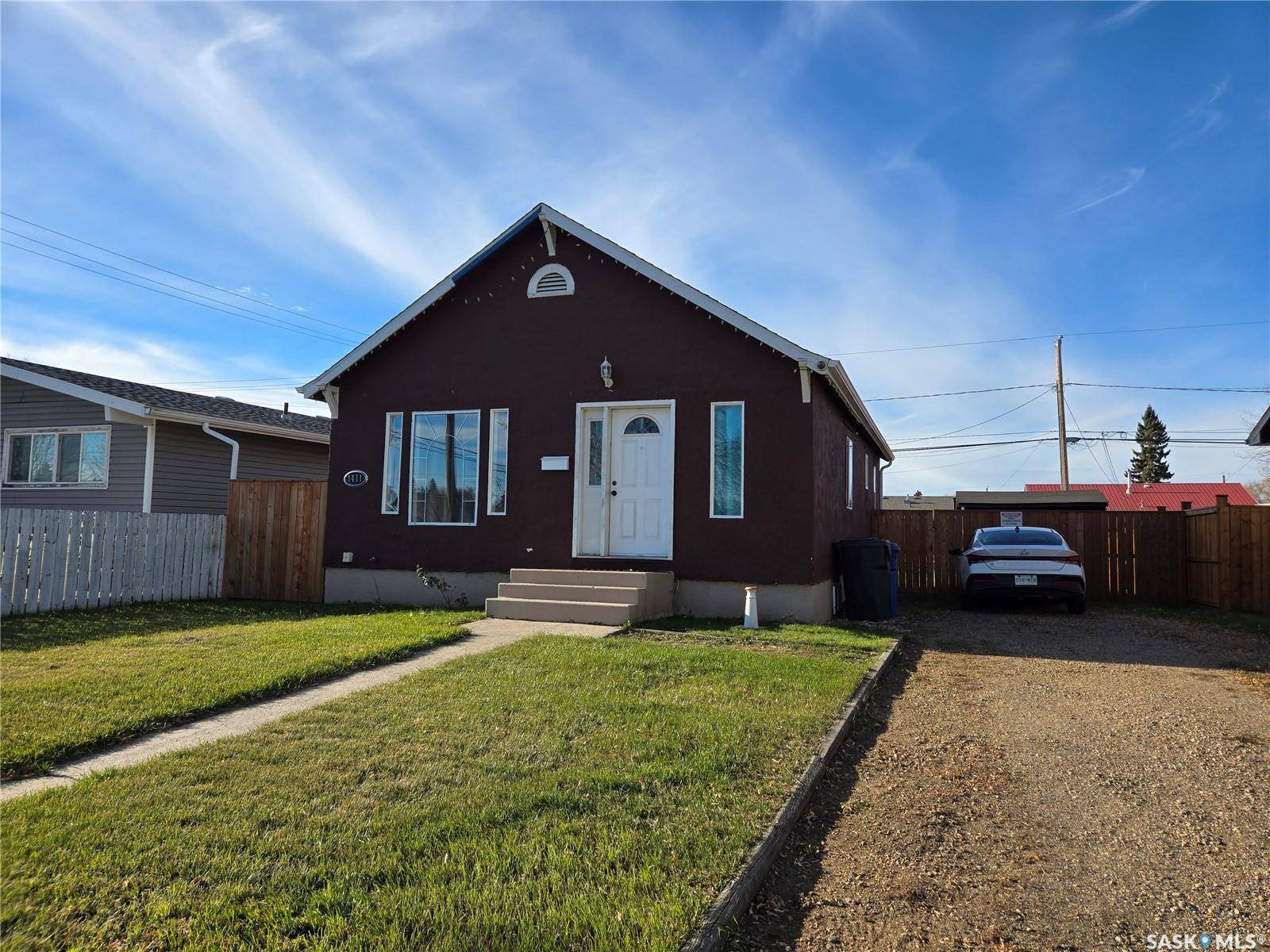 North Battleford, SK S9A 2J3,1411 110th STREET