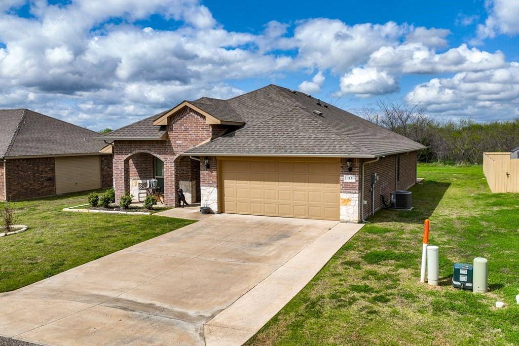 Mabank, TX 75147,115 Oak Springs Loop