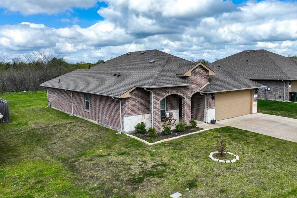 Mabank, TX 75147,115 Oak Springs Loop