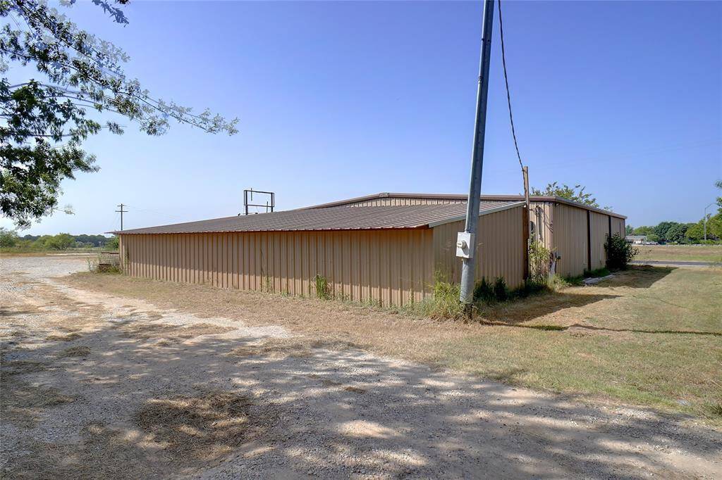 Bowie, TX 76230,933 US Highway 287