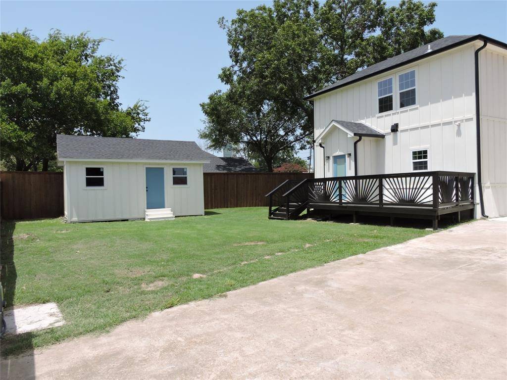 Mabank, TX 75147,205 W Market Street