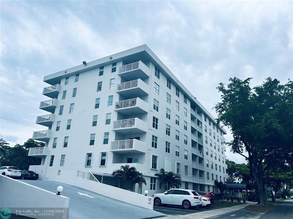 Fort Lauderdale, FL 33308,6000 NE 22nd Way  #3F