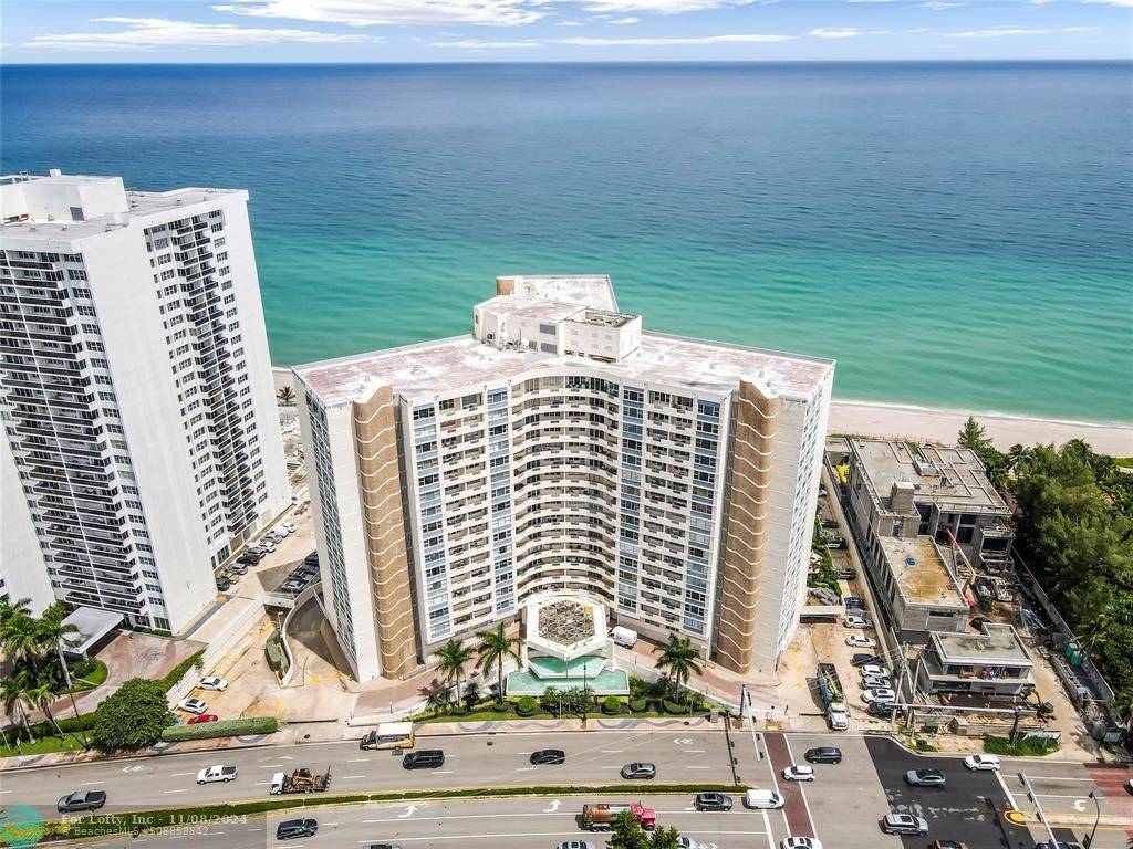 Hallandale Beach, FL 33009,3180 S Ocean Dr  #517