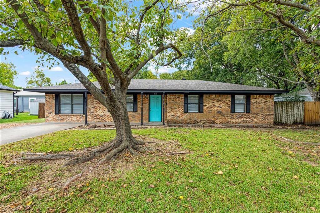 Bonham, TX 75418,707 Cedar Street