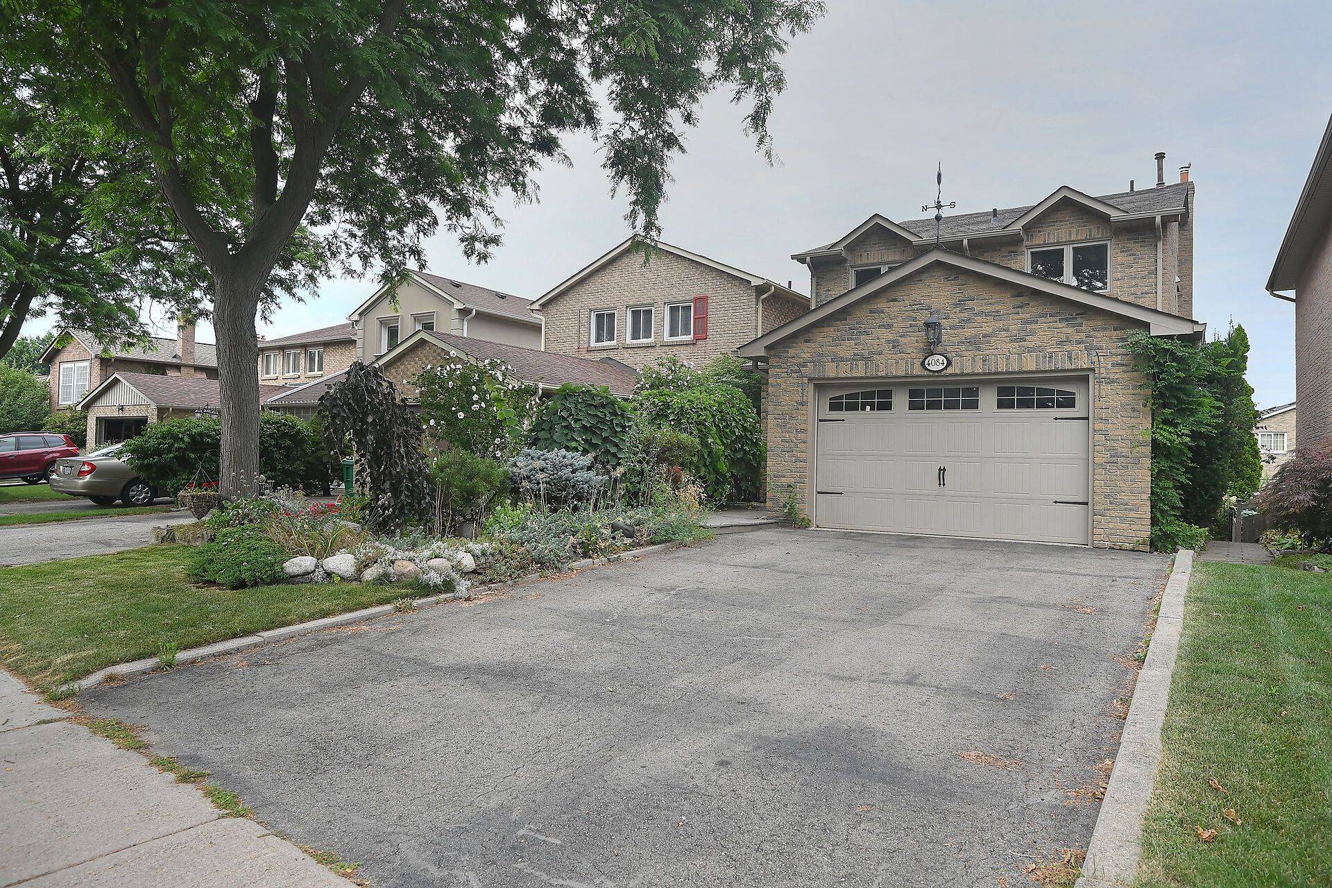 Mississauga, ON L5L 3A9,4084 Trapper CRES